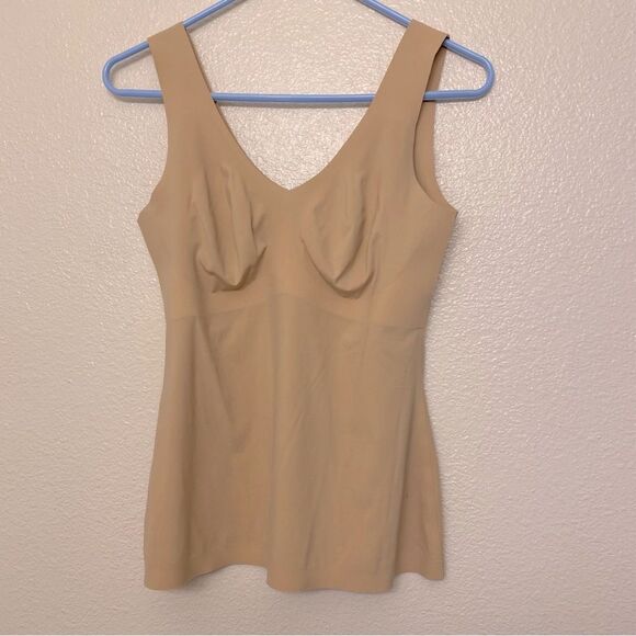 Knix LuxeLift v neck SHAPEWEAR SEAMLESS SCULPT BEIGE nude Tan tank top M+ - Picture 2 of 11